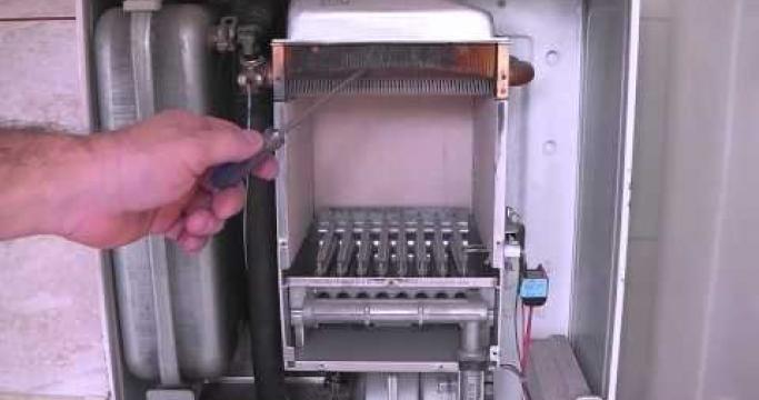 Embedded thumbnail for Как почистить газовый котел от сажи и накипи?